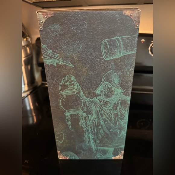 Disney Cruise Line DCL Treasure Haunted Mansion Parlor Light Up Mantel Clock NEW - Picture 2 of 6